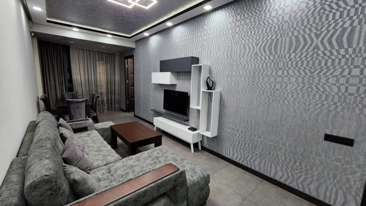 Luxuary 2Bedroom 2 Bathroom Apartment With Jacuzzi Ереван Экстерьер фото