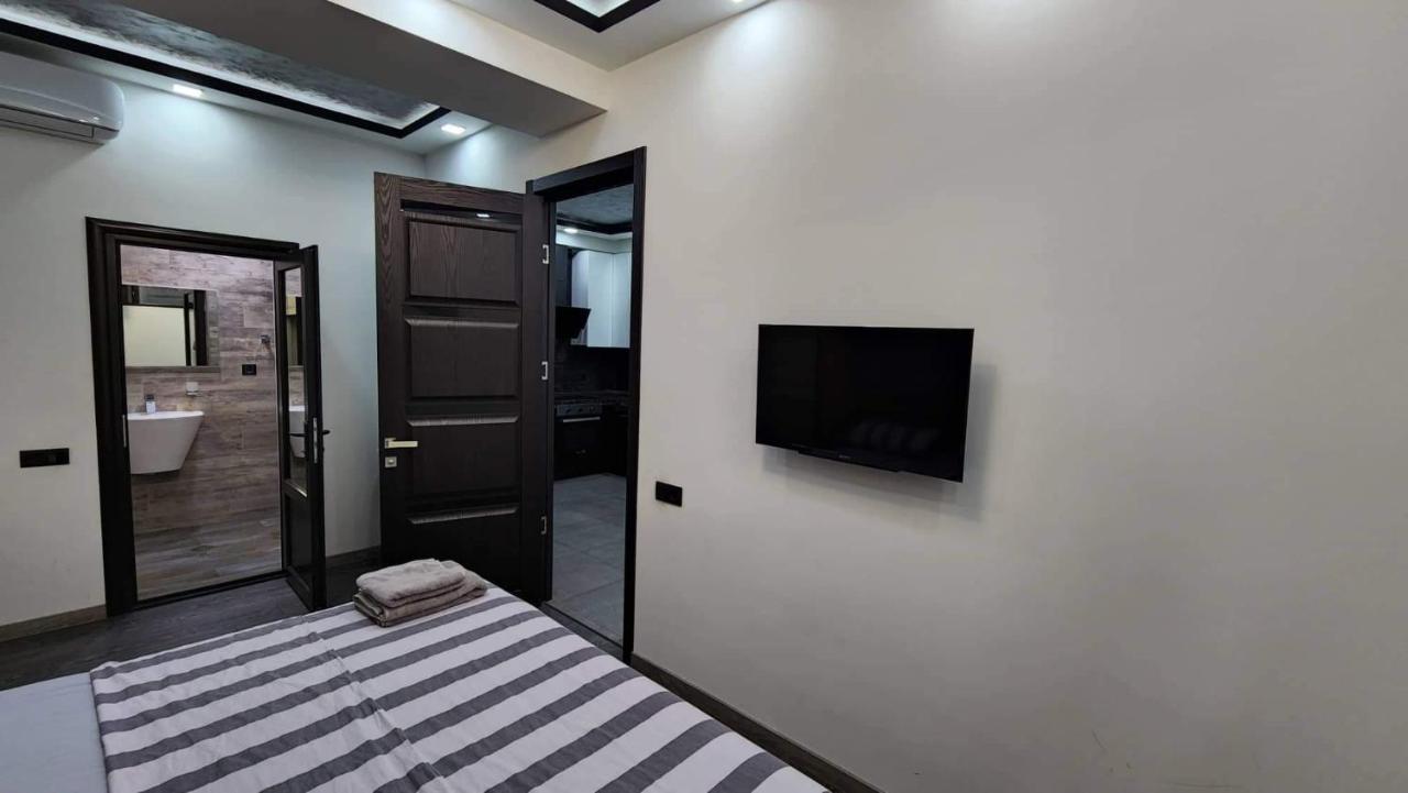 Luxuary 2Bedroom 2 Bathroom Apartment With Jacuzzi Ереван Экстерьер фото